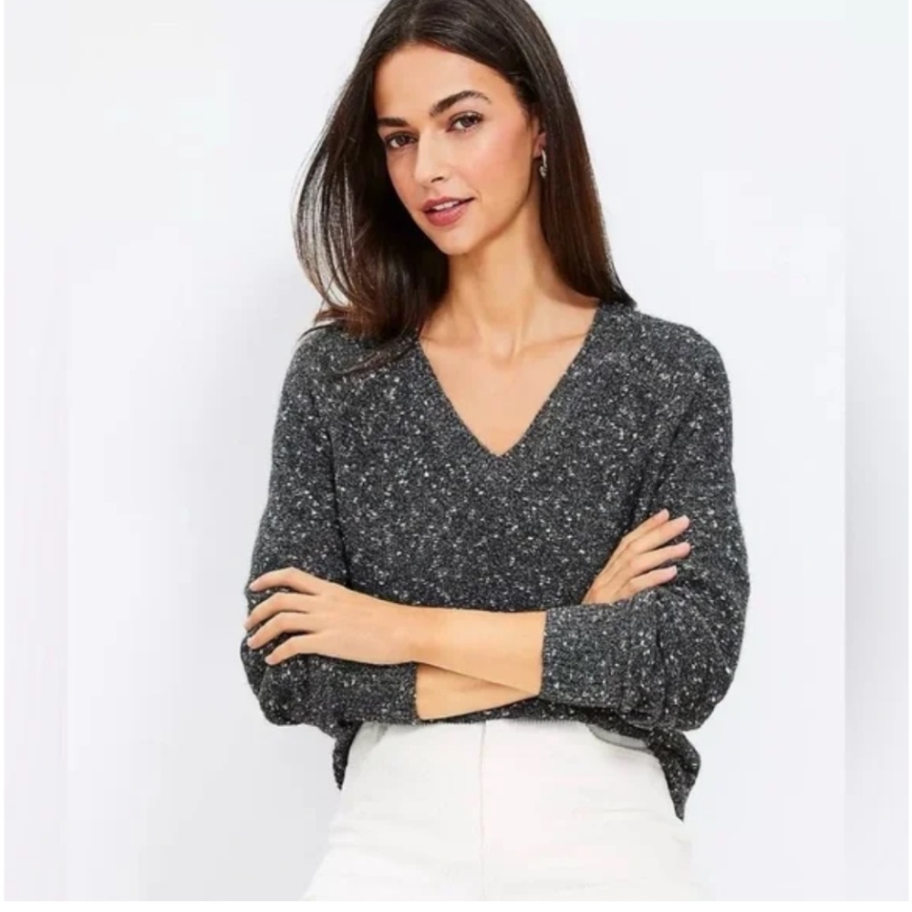 NWT - LOFT V -Neck Black Shimmer Sweater Size Small